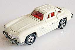 F19 MERCEDES BENZ 300SL 001-01.JPG